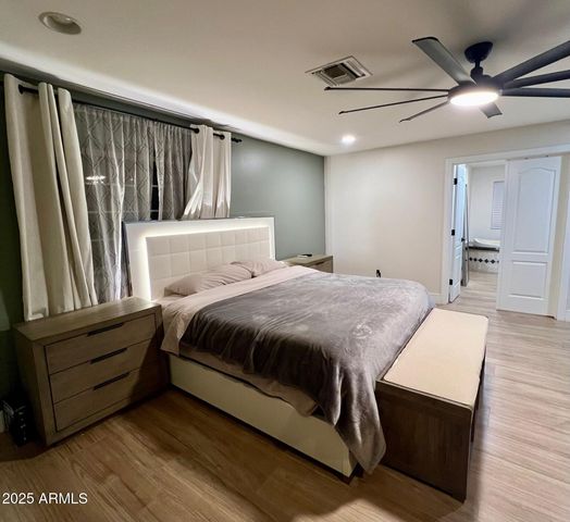 219 W HARMONT Drive, Phoenix, AZ 85021