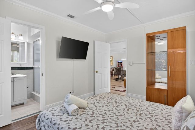 2101 NE 25th Street, Wilton Manors, FL 33305