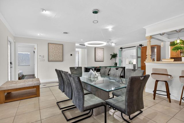 2101 NE 25th Street, Wilton Manors, FL 33305