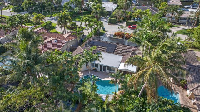2101 NE 25th Street, Wilton Manors, FL 33305
