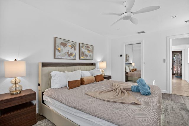 2101 NE 25th Street, Wilton Manors, FL 33305