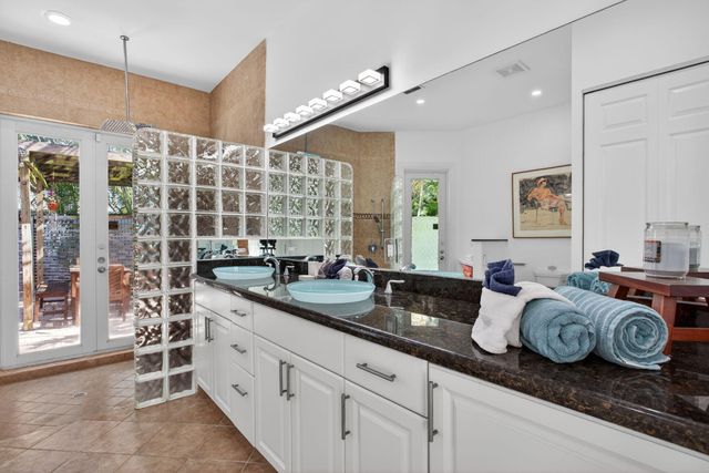 2101 NE 25th Street, Wilton Manors, FL 33305