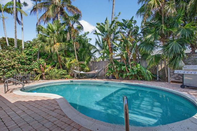 2101 NE 25th Street, Wilton Manors, FL 33305