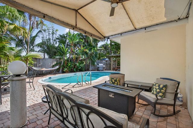2101 NE 25th Street, Wilton Manors, FL 33305