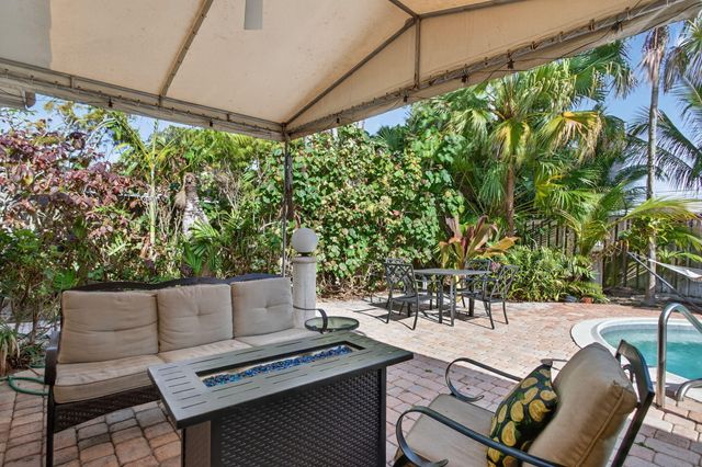 2101 NE 25th Street, Wilton Manors, FL 33305