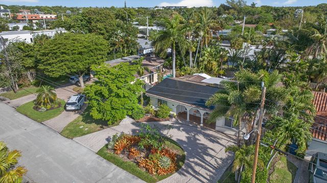 2101 NE 25th Street, Wilton Manors, FL 33305