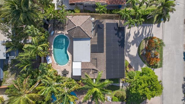 2101 NE 25th Street, Wilton Manors, FL 33305