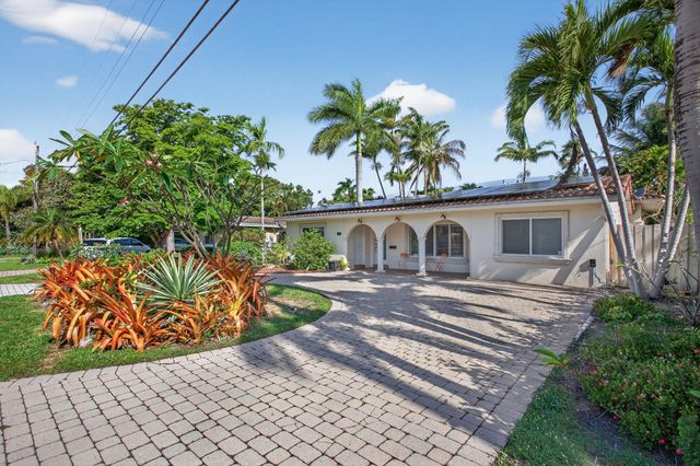 2101 NE 25th Street, Wilton Manors, FL 33305