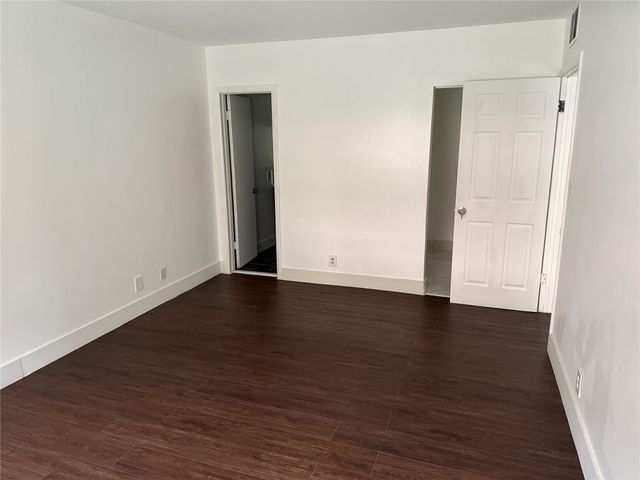 3081 NW 47TH Terrace 107, Lauderdale Lakes, FL 33313