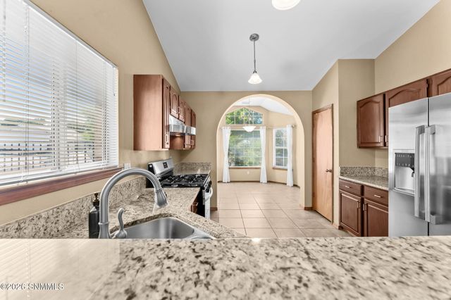 919 Stagecoach Drive, Las Cruces, NM 88011