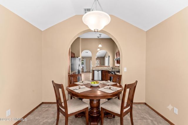 919 Stagecoach Drive, Las Cruces, NM 88011