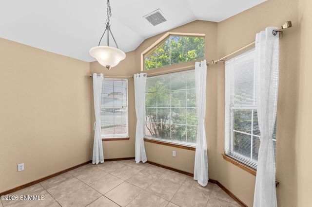 919 Stagecoach Drive, Las Cruces, NM 88011