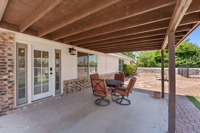 919 Stagecoach Drive, Las Cruces, NM 88011