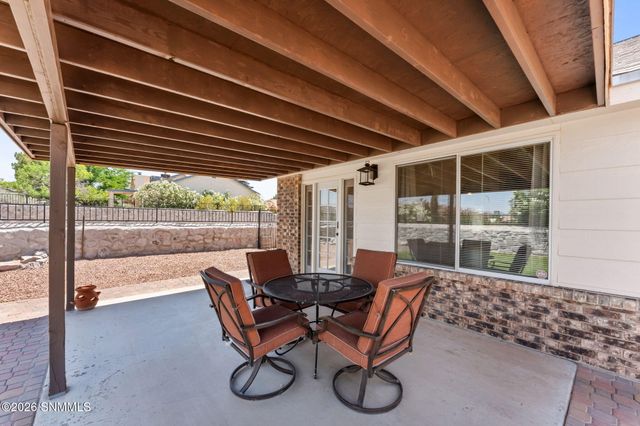919 Stagecoach Drive, Las Cruces, NM 88011
