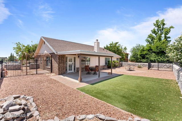 919 Stagecoach Drive, Las Cruces, NM 88011