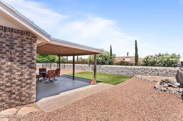 919 Stagecoach Drive, Las Cruces, NM 88011