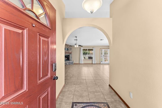 919 Stagecoach Drive, Las Cruces, NM 88011
