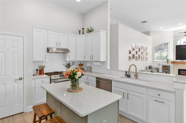 163 HICKORY STICK COURT, Debary, FL 32713