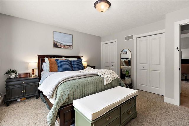 6880 Pinestead Court, Allendale, MI 49401