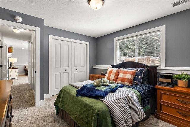 6880 Pinestead Court, Allendale, MI 49401