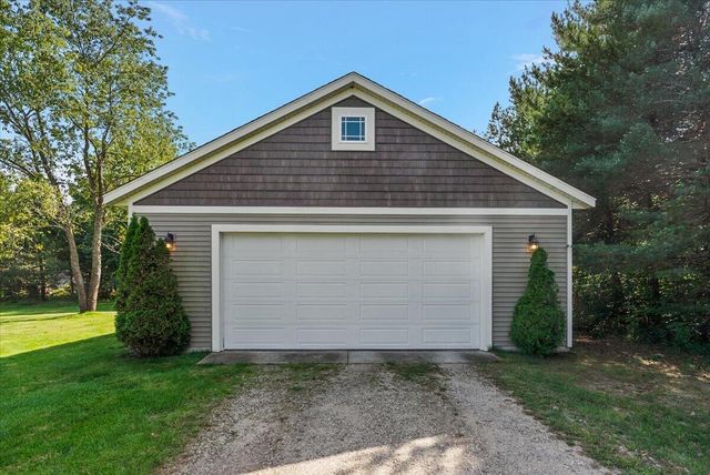 6880 Pinestead Court, Allendale, MI 49401