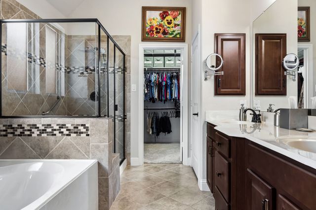 8641 Gracewood Drive, Mckinney, TX 75070