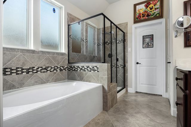 8641 Gracewood Drive, Mckinney, TX 75070
