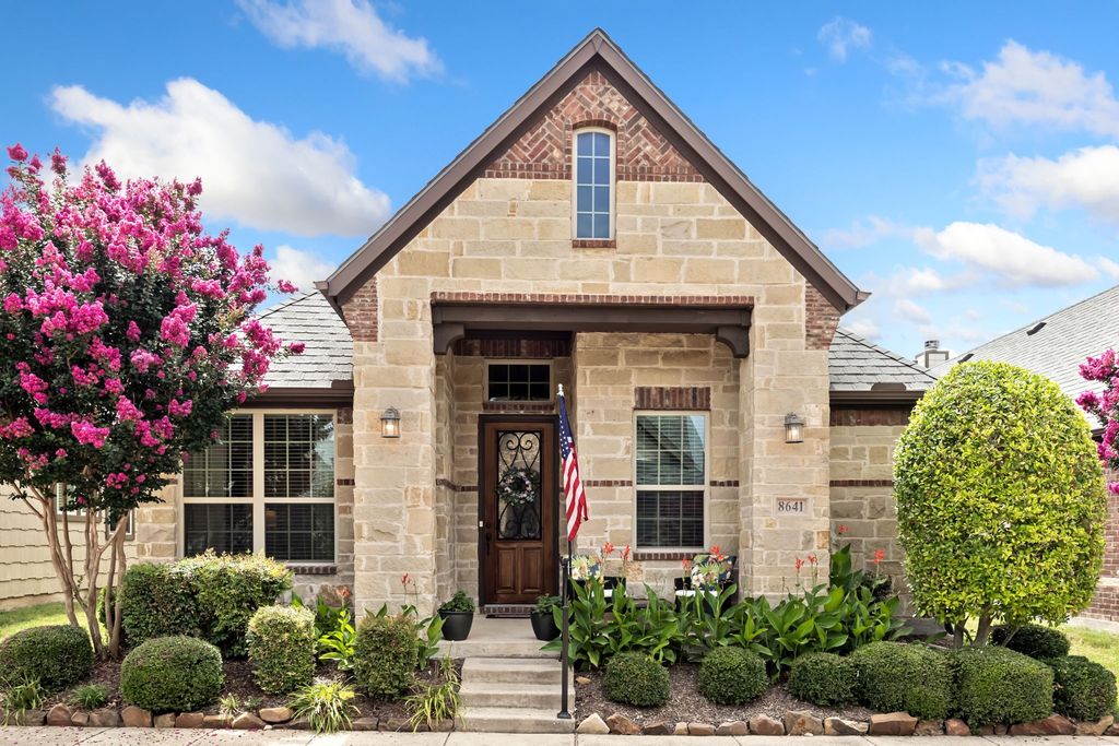 8641 Gracewood Drive, Mckinney, TX 75070