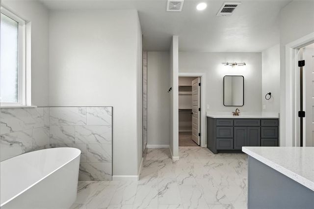 4449 Raymond Lane, Guthrie, OK 73044