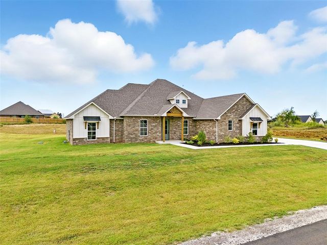 4449 Raymond Lane, Guthrie, OK 73044