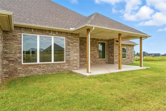 4449 Raymond Lane, Guthrie, OK 73044