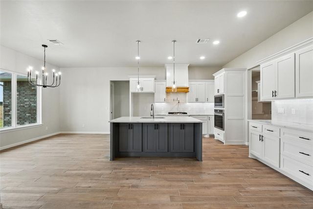 4449 Raymond Lane, Guthrie, OK 73044