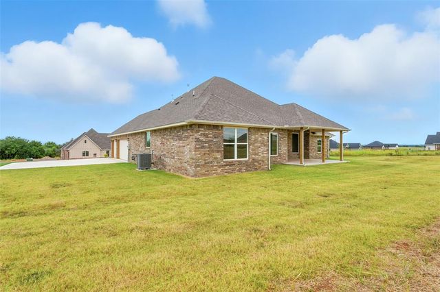 4449 Raymond Lane, Guthrie, OK 73044