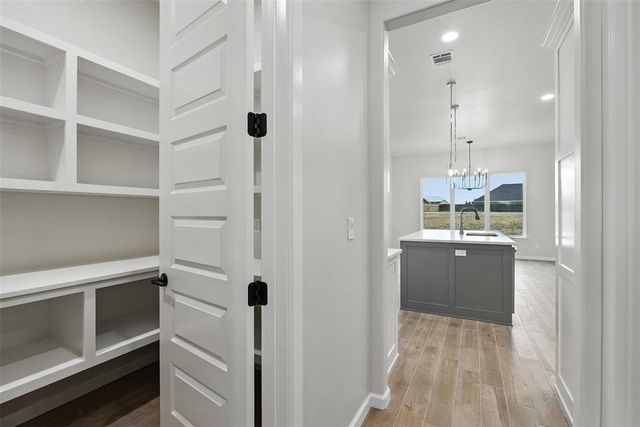 4449 Raymond Lane, Guthrie, OK 73044