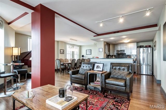 3608 Gravois Avenue 6E, St Louis, MO 63116