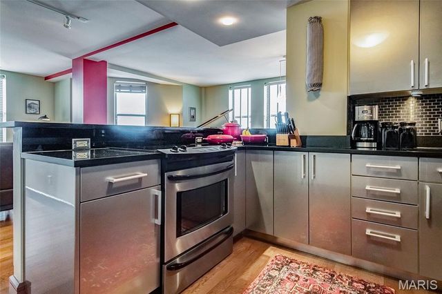 3608 Gravois Avenue 6E, St Louis, MO 63116