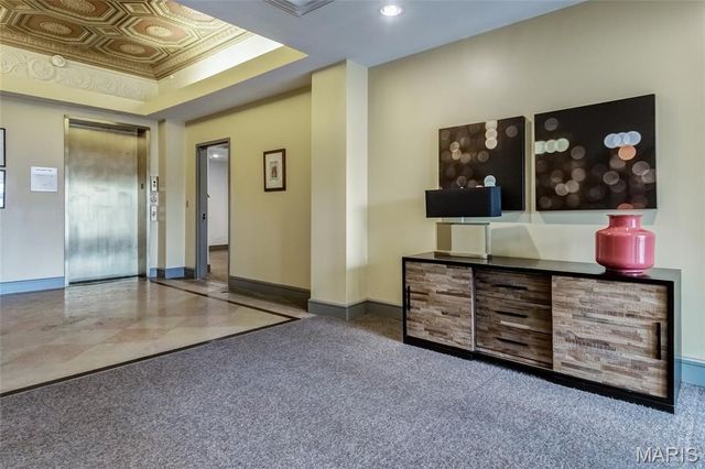 3608 Gravois Avenue 6E, St Louis, MO 63116