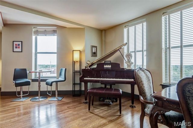 3608 Gravois Avenue 6E, St Louis, MO 63116