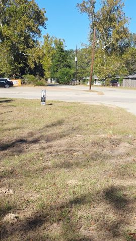 16910 Main Street, Patton Village, TX 77372