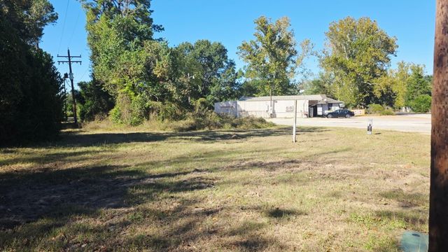 16910 Main Street, Patton Village, TX 77372