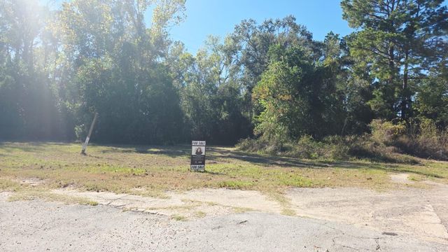 16910 Main Street, Patton Village, TX 77372