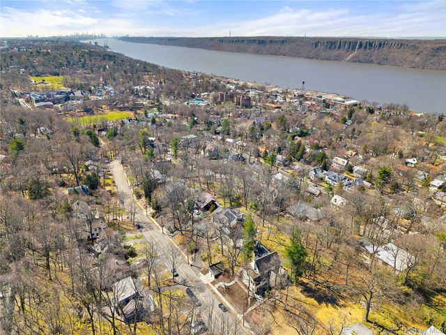 191 Villard Avenue, Hastings-on-hudson, NY 10706