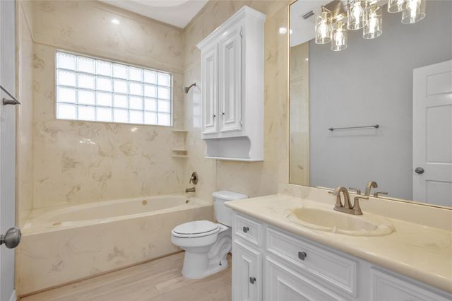 19616 Atasca Oaks Drive, Humble, TX 77346
