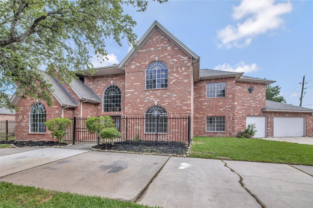 19616 Atasca Oaks Drive, Humble, TX 77346