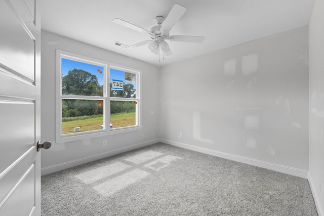 172 Leitrim Dr, Clarksville, TN 37042