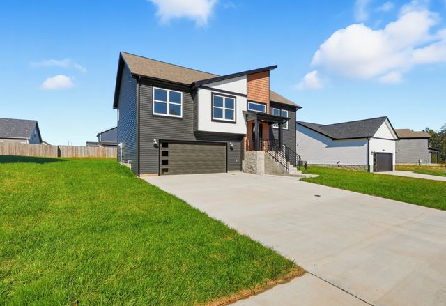 172 Leitrim Dr, Clarksville, TN 37042