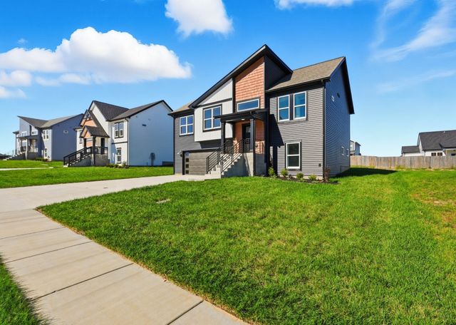 172 Leitrim Dr, Clarksville, TN 37042