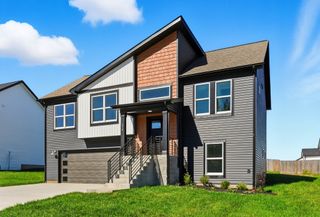 172 Leitrim Dr, Clarksville, TN 37042