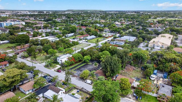 129 NW 11th Street, Pompano Beach, FL 33060