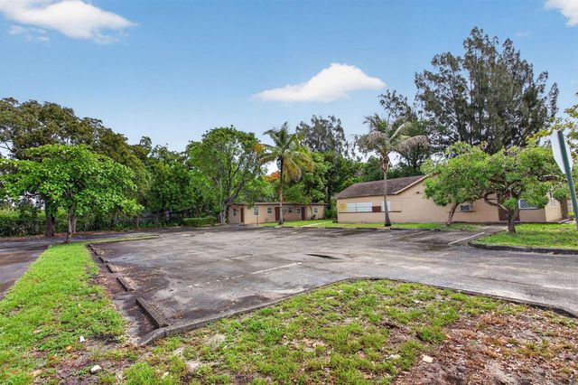 129 NW 11th Street, Pompano Beach, FL 33060